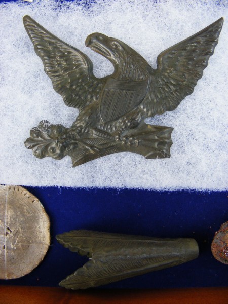 Army soldiers Eagle Hat Plate; circa: late 1820's and Hat Plume